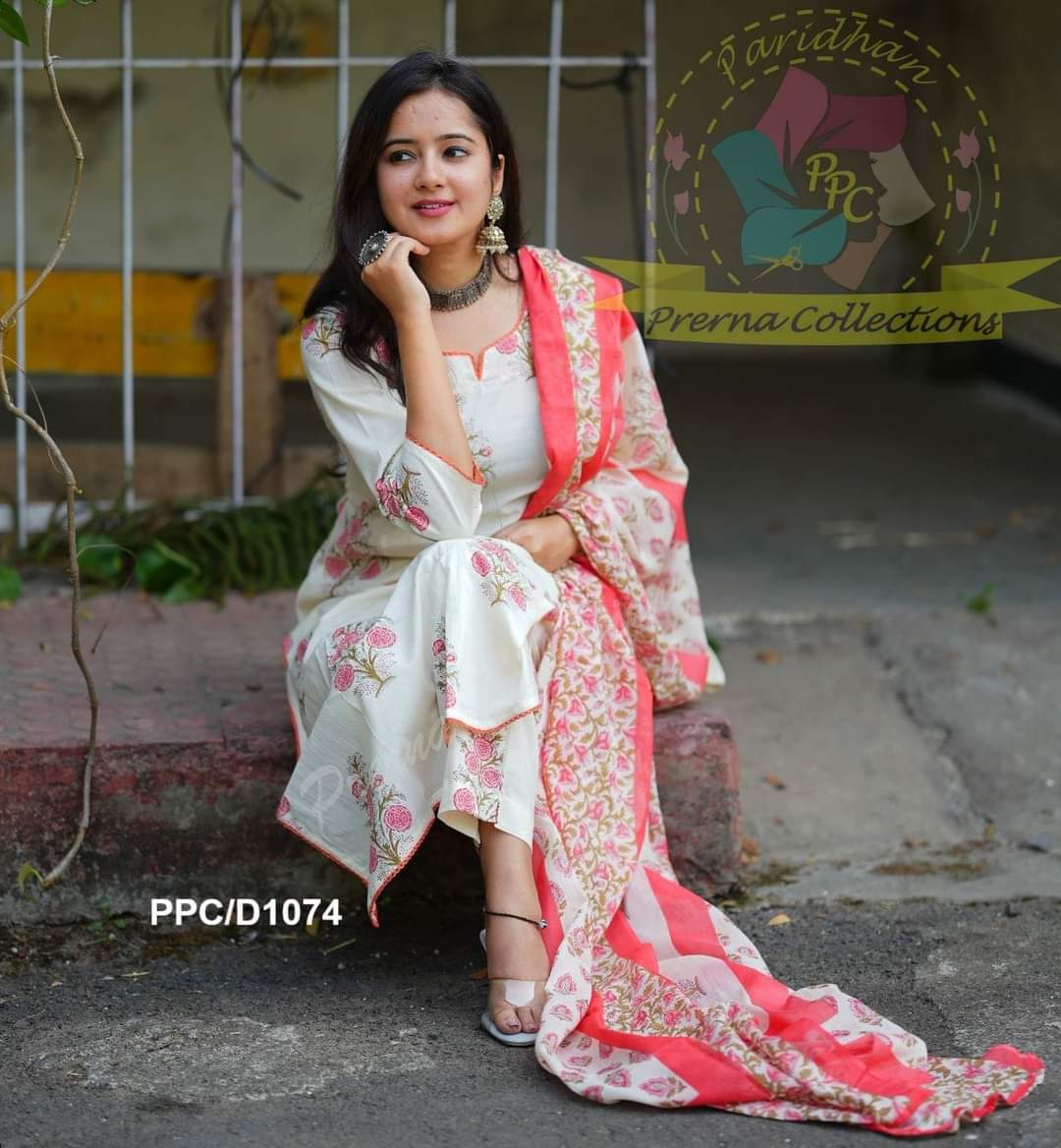 Elegant Mughal Butta Pure Cotton Kurti Set with Mul Cotton Dupatta